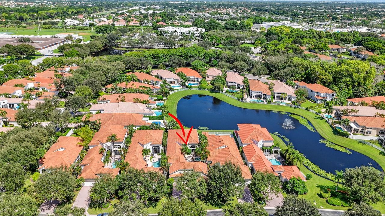 合同活跃: $1,395,000 (3 贝兹, 3 浴室, 3320 平方英尺)