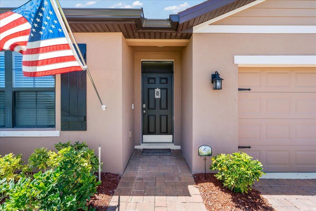 For Sale: $364,900 (4 beds, 2 baths, 1830 Square Feet)