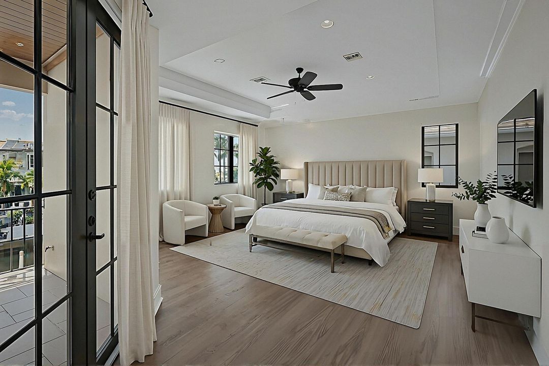 Под контрактом: $4,395,000 (5 спален, 5 ванн, 4936 Квадратных фут)