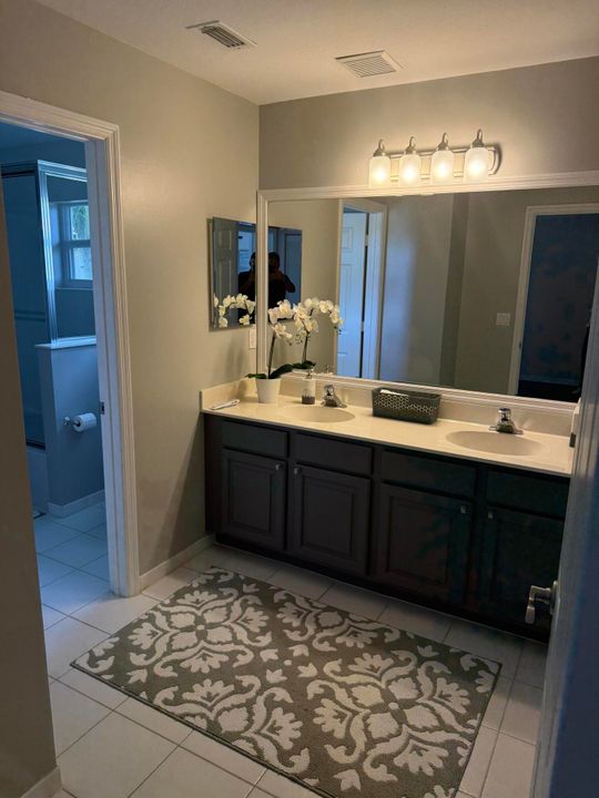 Active With Contract: $11,500 (4 beds, 3 baths, 3506 Square Feet)