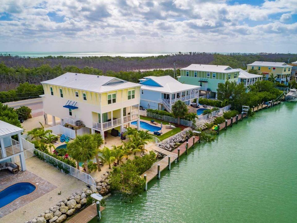 待售: $1,400,000 (4 贝兹, 3 浴室, 1840 平方英尺)