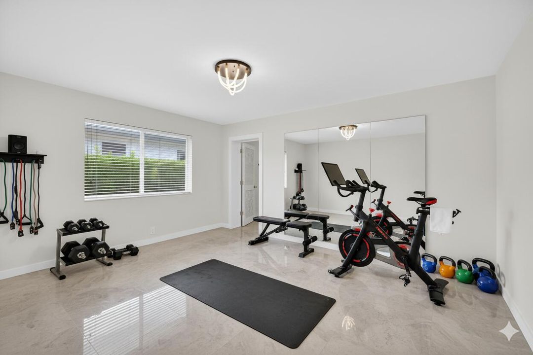 Activo con contrato: $4,500 (2 camas, 2 baños, 1040 Pies cuadrados)