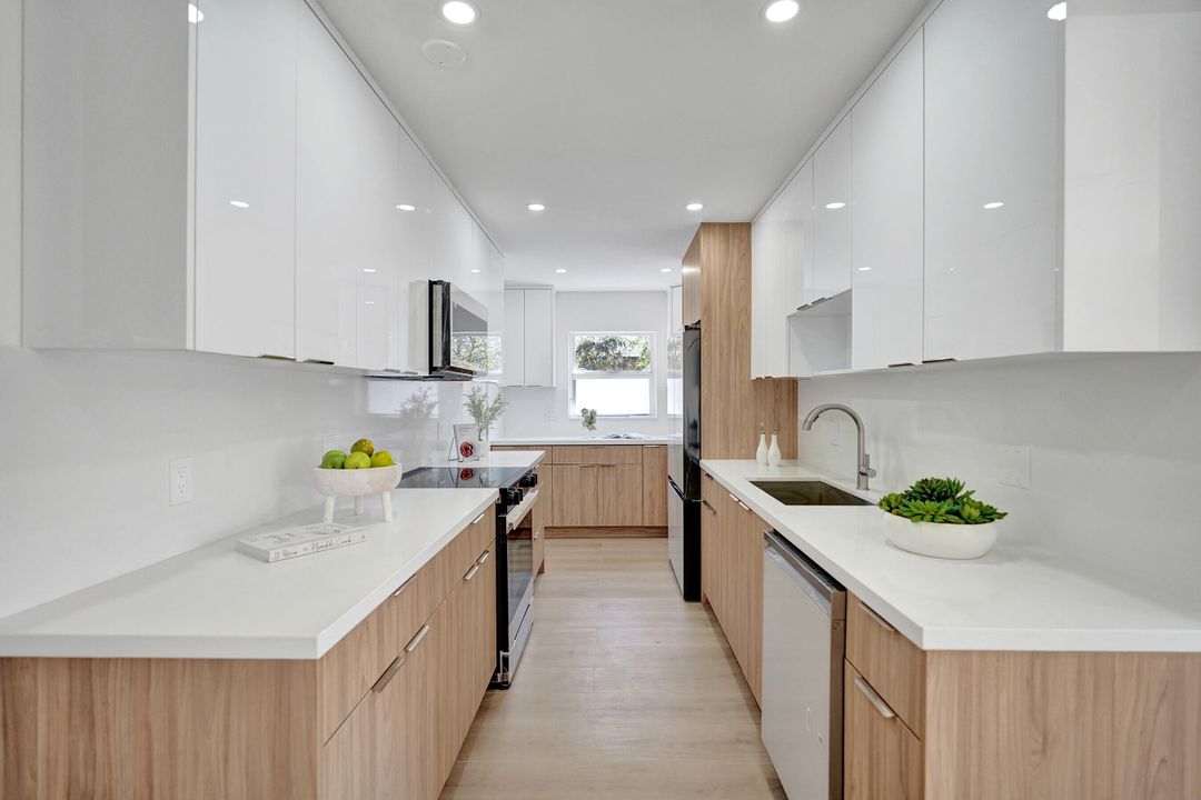 Active With Contract: $765,000 (4 beds, 3 baths, 1555 Square Feet)