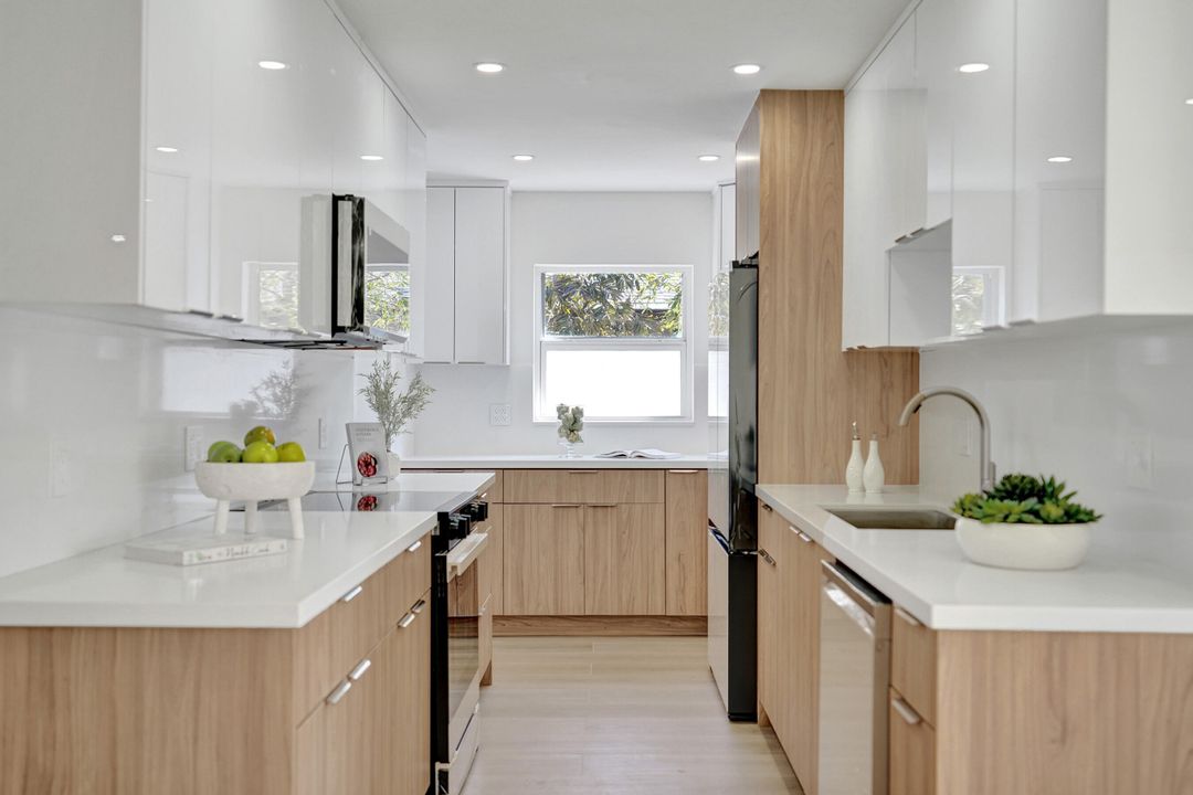 Active With Contract: $765,000 (4 beds, 3 baths, 1555 Square Feet)