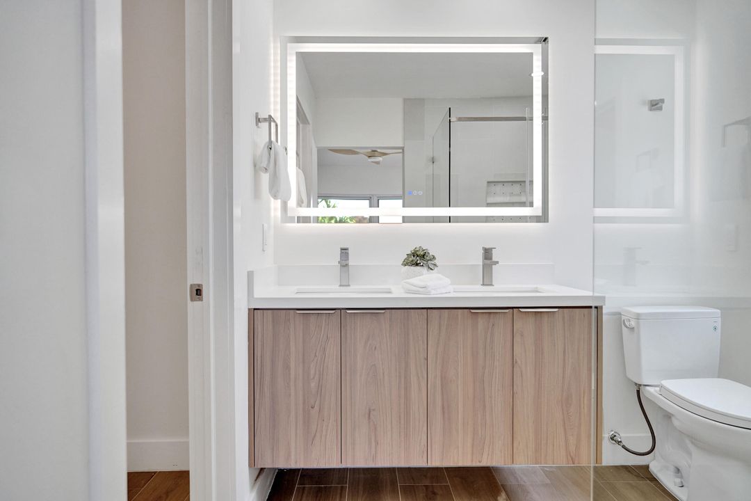 Active With Contract: $765,000 (4 beds, 3 baths, 1555 Square Feet)