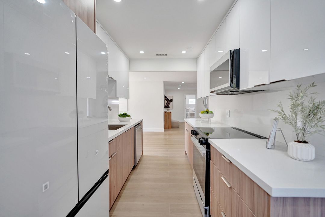 Active With Contract: $765,000 (4 beds, 3 baths, 1555 Square Feet)