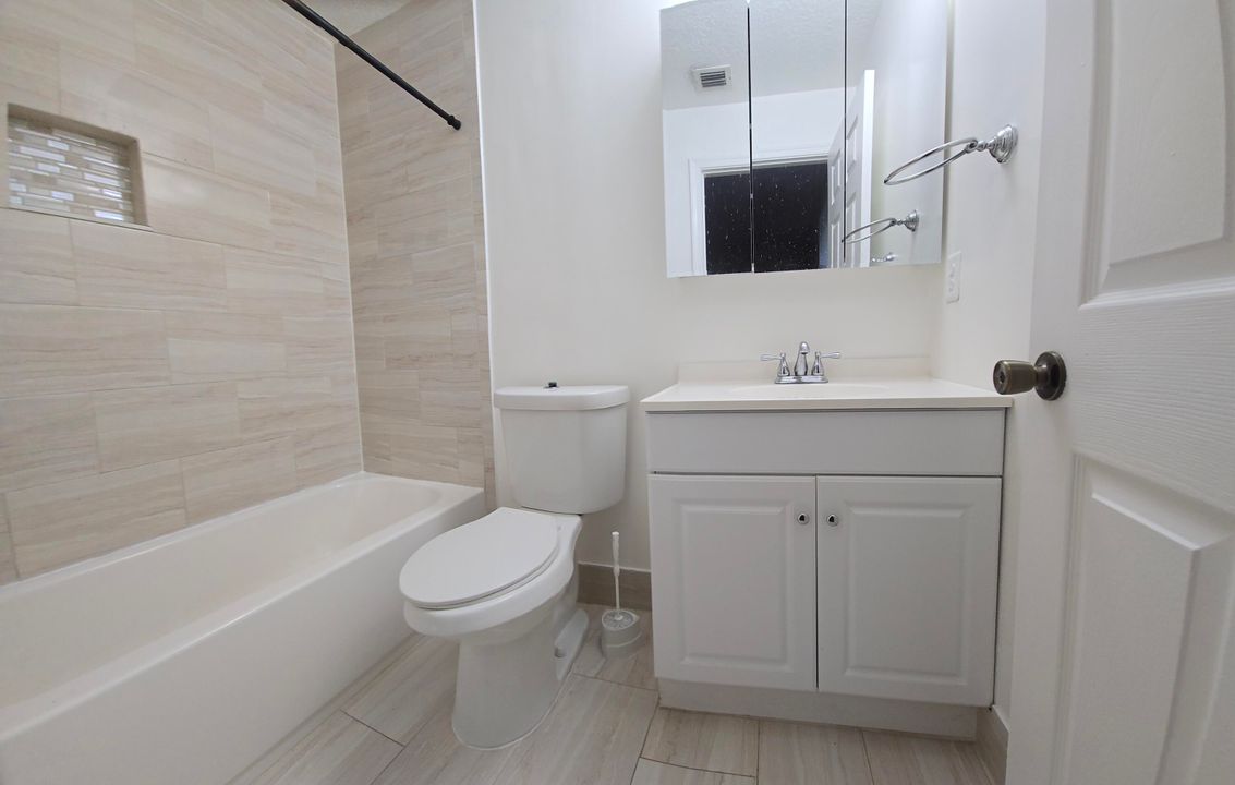 En Venta: $299,950 (3 camas, 2 baños, 1402 Pies cuadrados)