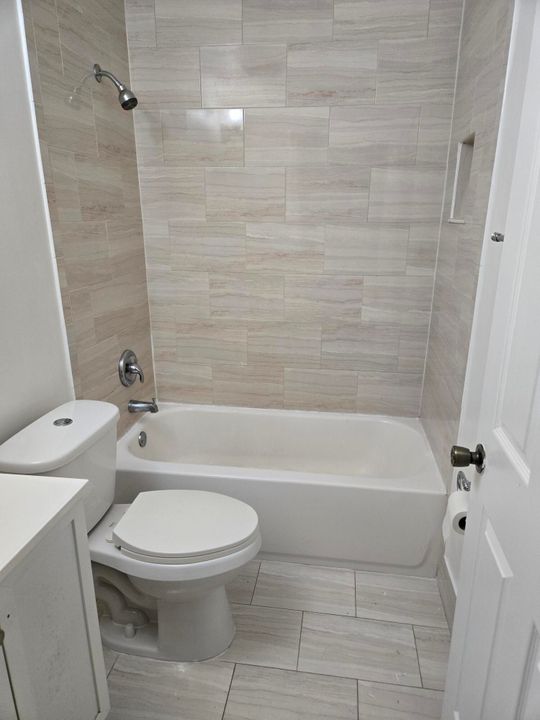 En Venta: $299,950 (3 camas, 2 baños, 1402 Pies cuadrados)