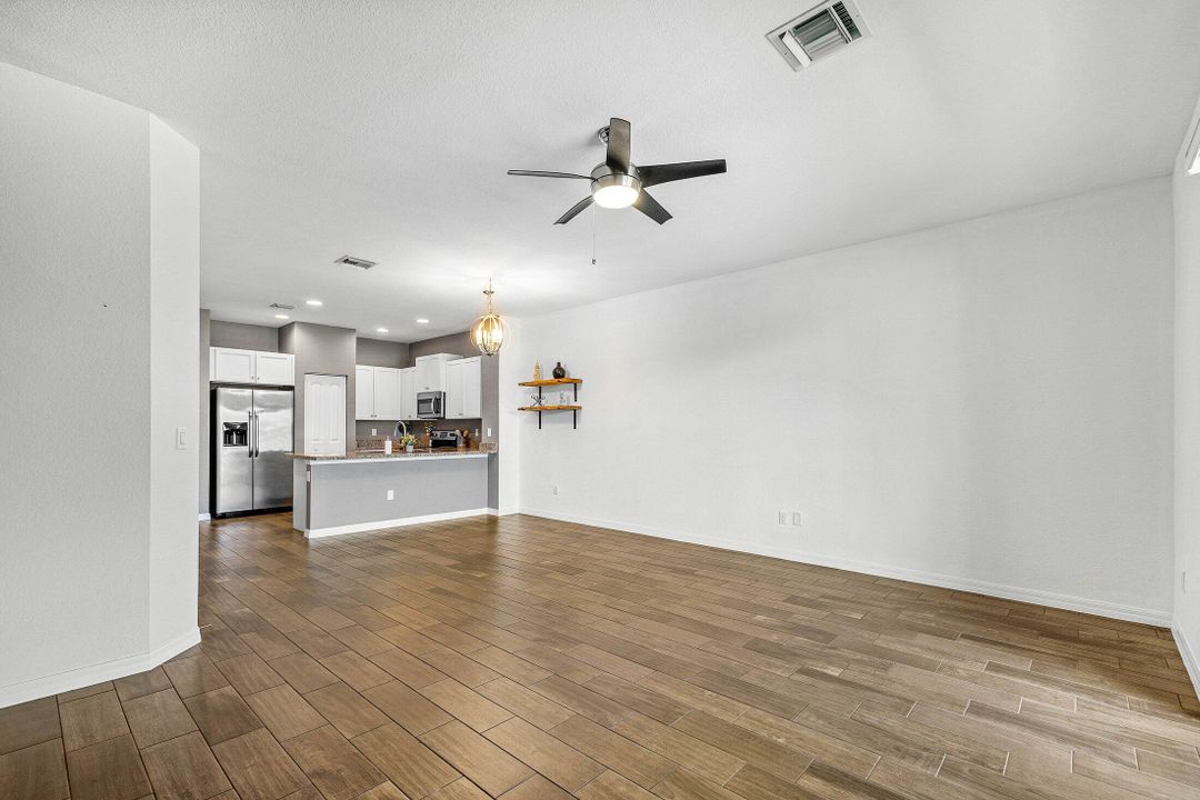 待售: $388,000 (3 贝兹, 2 浴室, 1578 平方英尺)