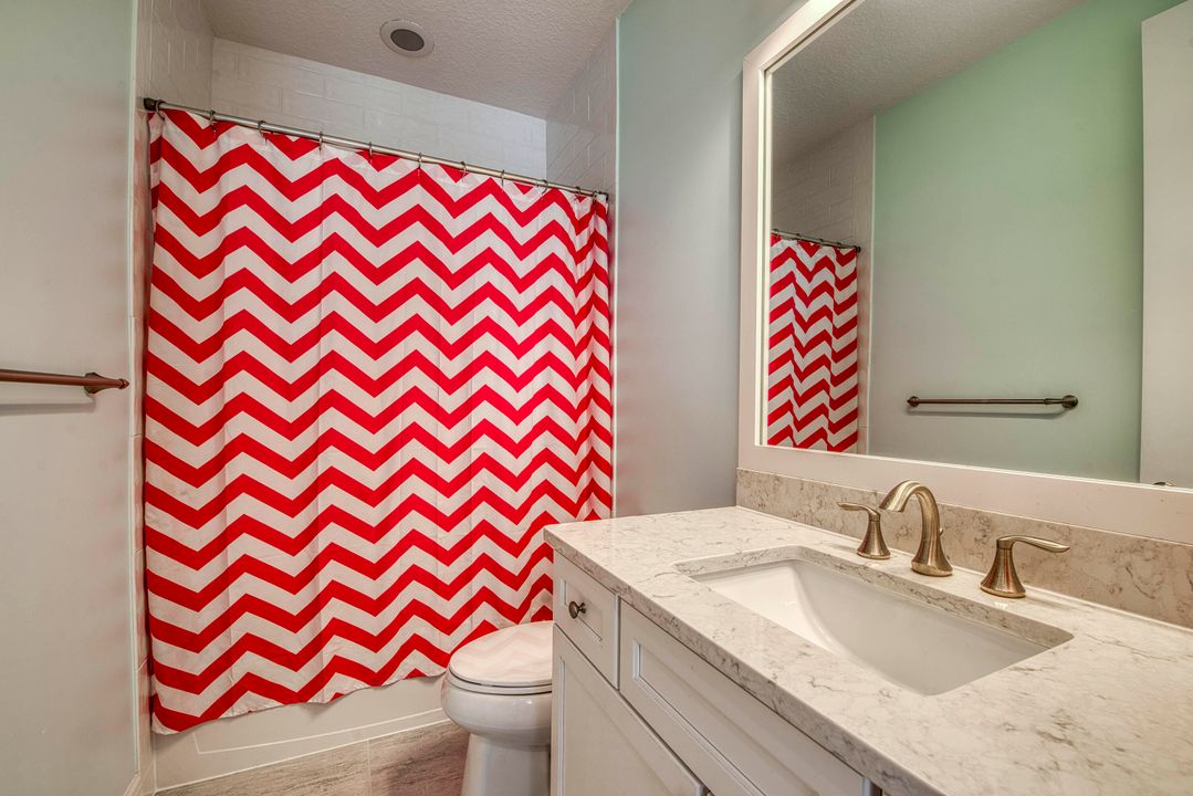 Active With Contract: $2,569,990 (5 beds, 6 baths, 5125 Square Feet)