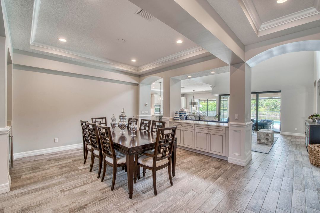 Active With Contract: $2,569,990 (5 beds, 6 baths, 5125 Square Feet)