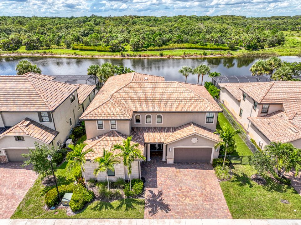 Active With Contract: $2,569,990 (5 beds, 6 baths, 5125 Square Feet)