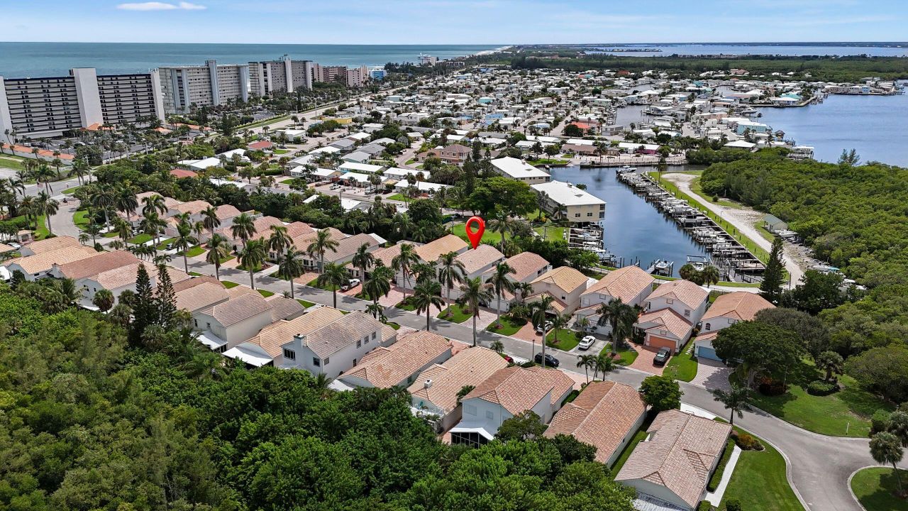 For Sale: $879,000 (3 beds, 2 baths, 2241 Square Feet)