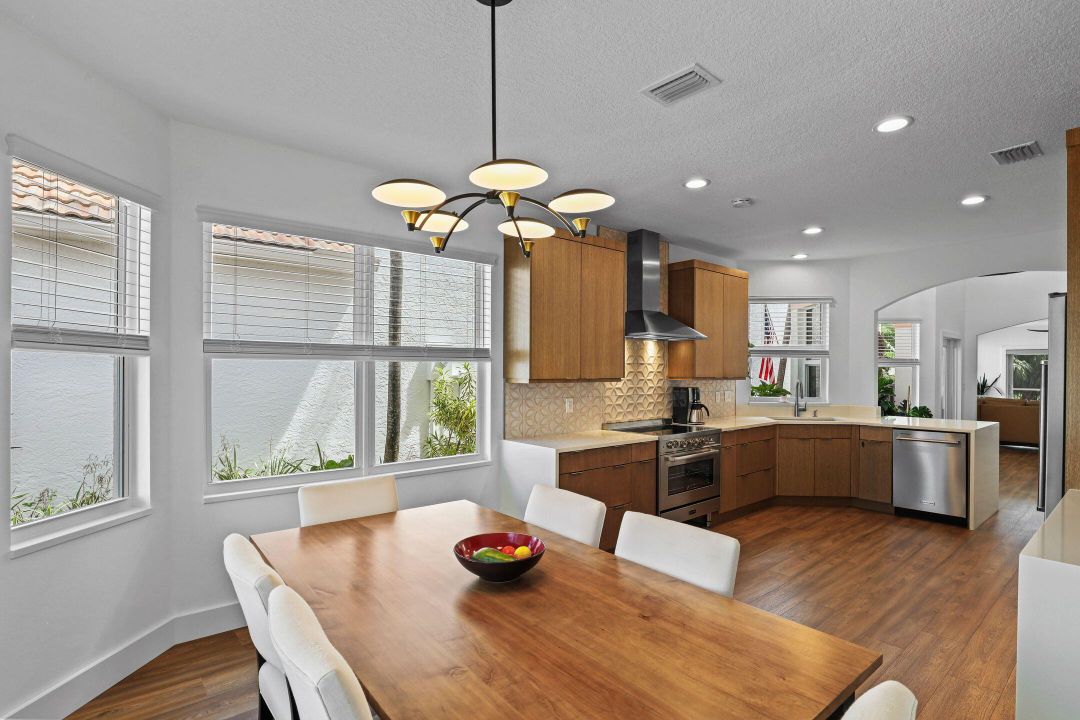 For Sale: $879,000 (3 beds, 2 baths, 2241 Square Feet)