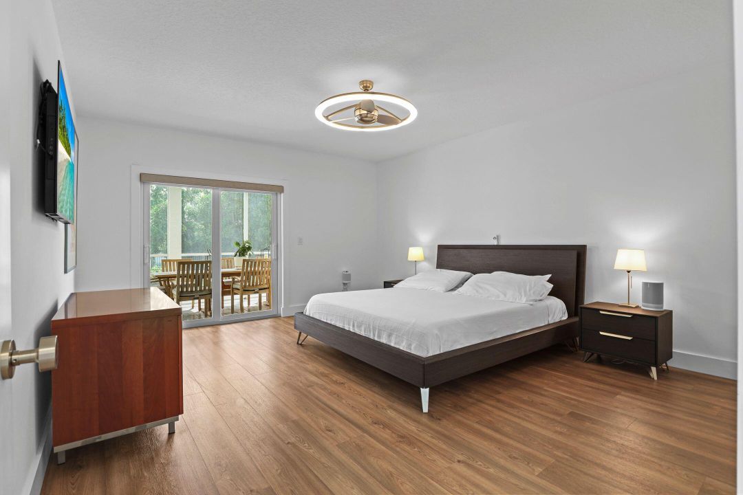 For Sale: $879,000 (3 beds, 2 baths, 2241 Square Feet)