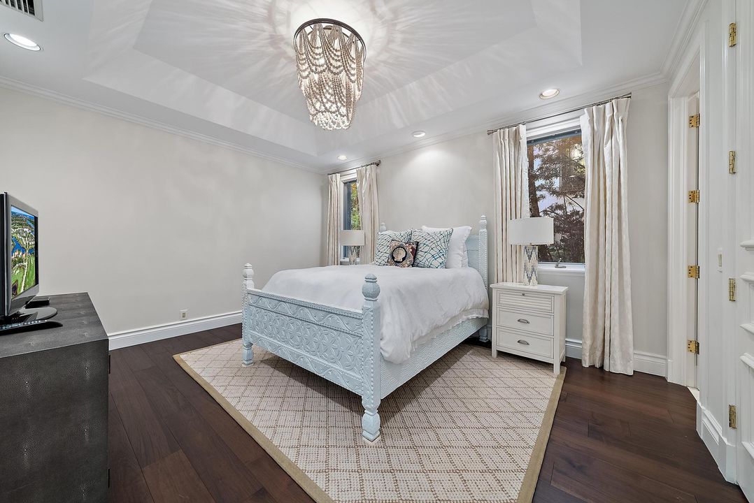 На продажу: $13,750,000 (6 спален, 6 ванн, 7001 Квадратных фут)