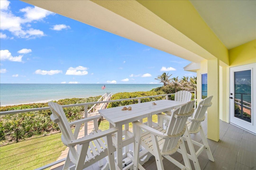 For Sale: $3,385,000 (4 beds, 3 baths, 3195 Square Feet)