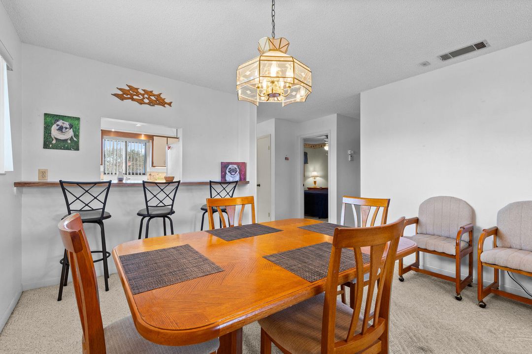 待售: $249,900 (2 贝兹, 2 浴室, 1058 平方英尺)