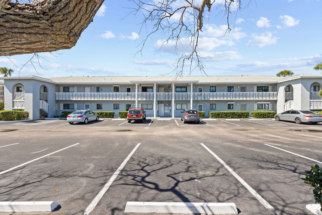 待售: $249,900 (2 贝兹, 2 浴室, 1058 平方英尺)