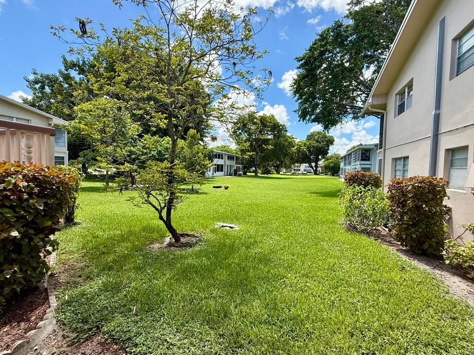 Active With Contract: $119,000 (1 beds, 1 baths, 700 Square Feet)