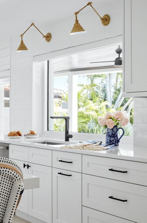 出租: $18,000 (4 贝兹, 3 浴室, 2174 平方英尺)