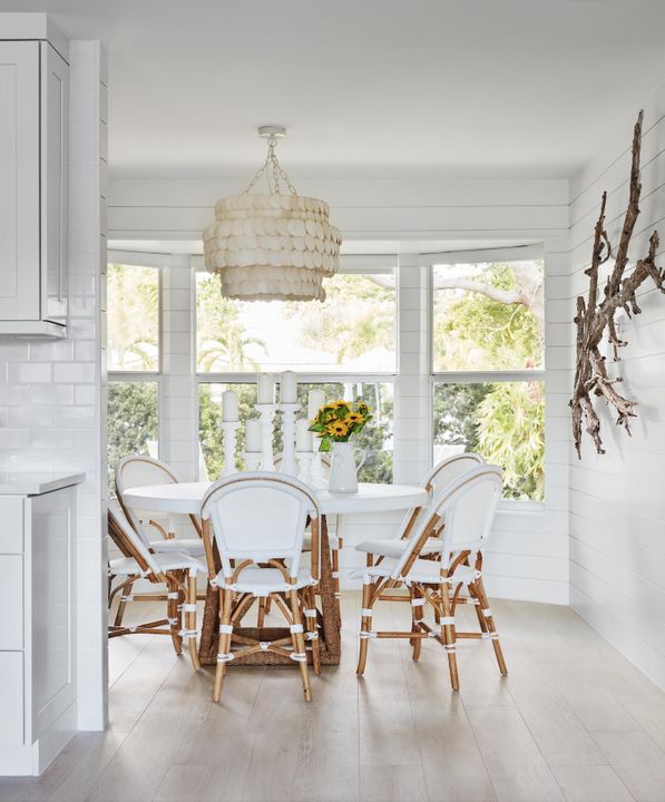 出租: $18,000 (4 贝兹, 3 浴室, 2174 平方英尺)