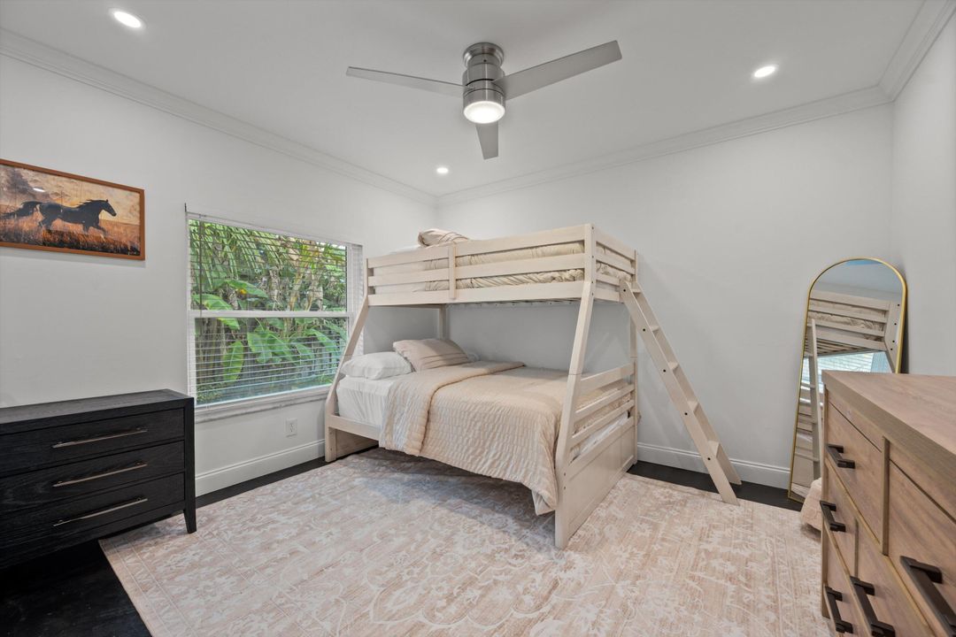 Active With Contract: $8,000 (3 beds, 2 baths, 1562 Square Feet)