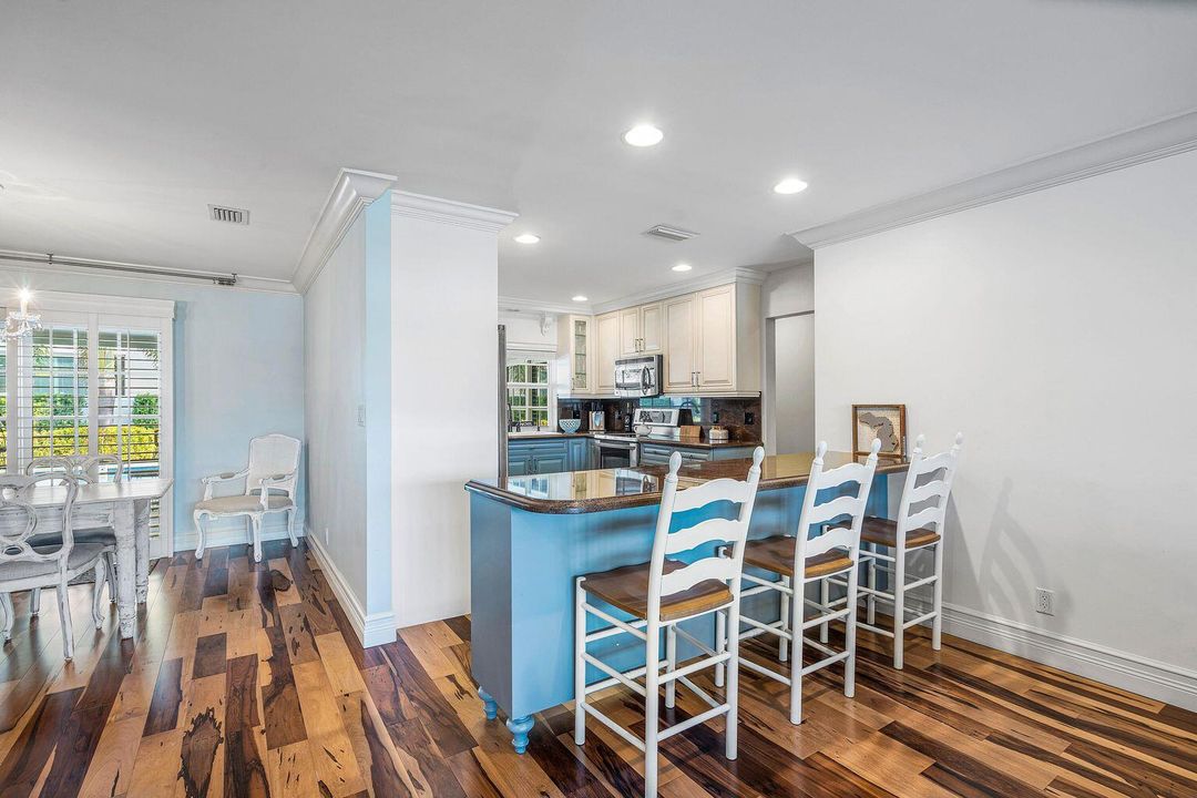 For Rent: $12,500 (4 beds, 3 baths, 1980 Square Feet)