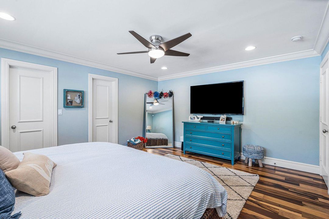 For Rent: $12,500 (4 beds, 3 baths, 1980 Square Feet)