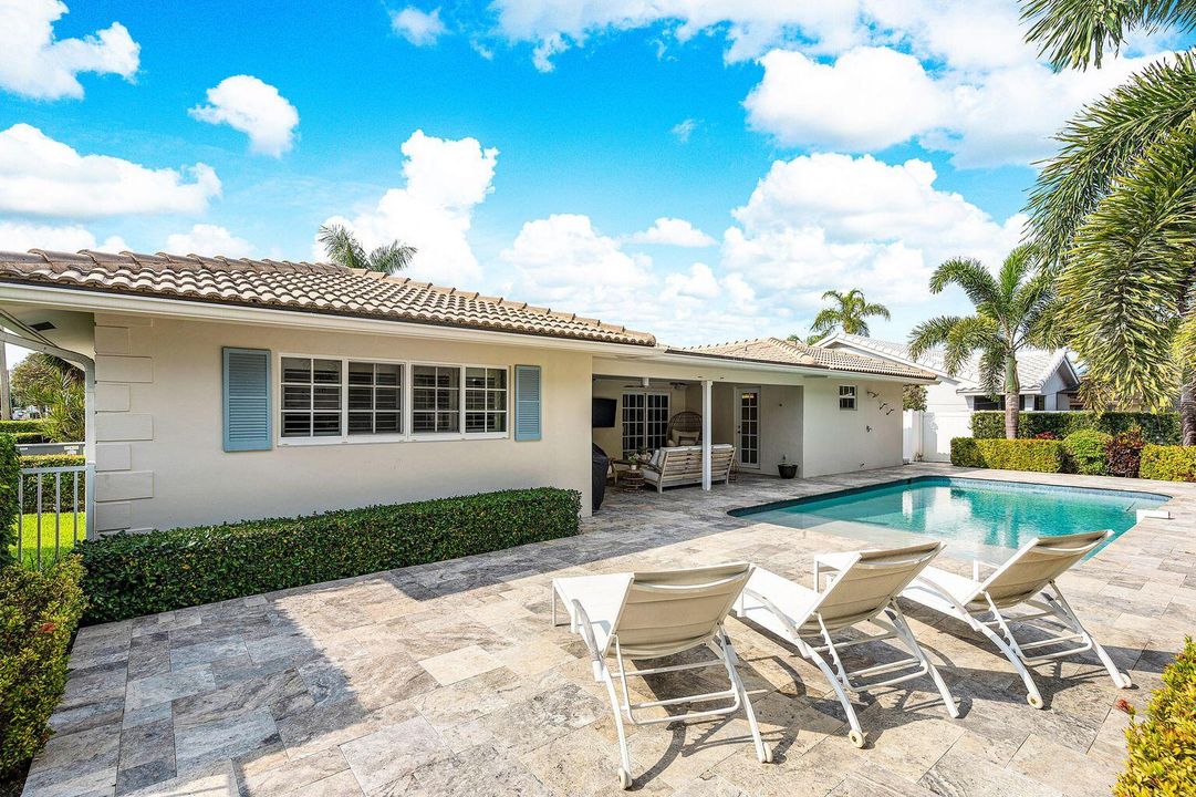 For Rent: $12,500 (4 beds, 3 baths, 1980 Square Feet)