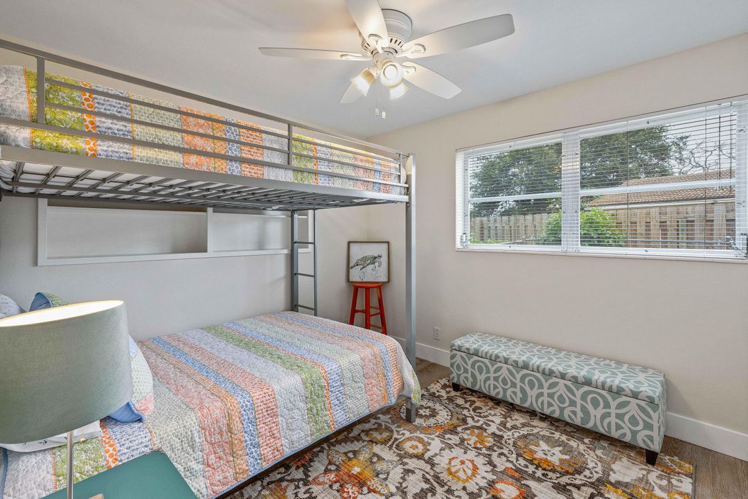 合同活跃: $4,500 (4 贝兹, 2 浴室, 1680 平方英尺)