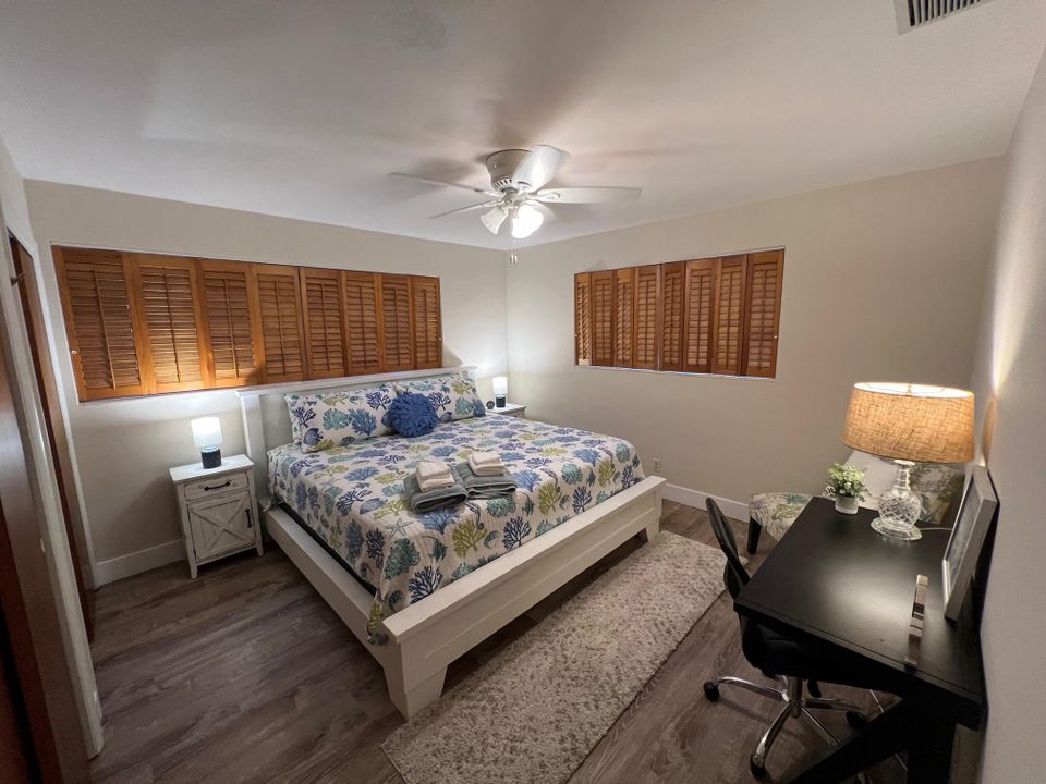 合同活跃: $4,500 (4 贝兹, 2 浴室, 1680 平方英尺)