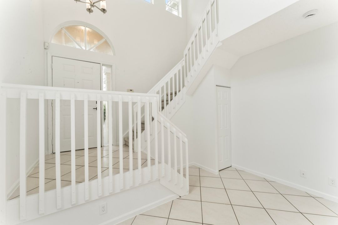 Под контрактом: $3,395 (3 спален, 2 ванн, 1873 Квадратных фут)