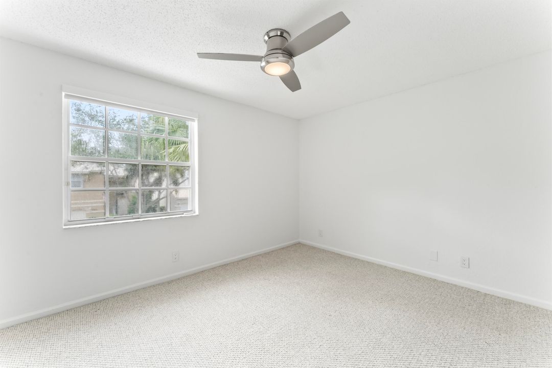 Под контрактом: $3,395 (3 спален, 2 ванн, 1873 Квадратных фут)