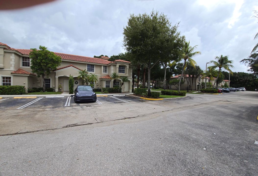 En Venta: $299,950 (3 camas, 2 baños, 1402 Pies cuadrados)