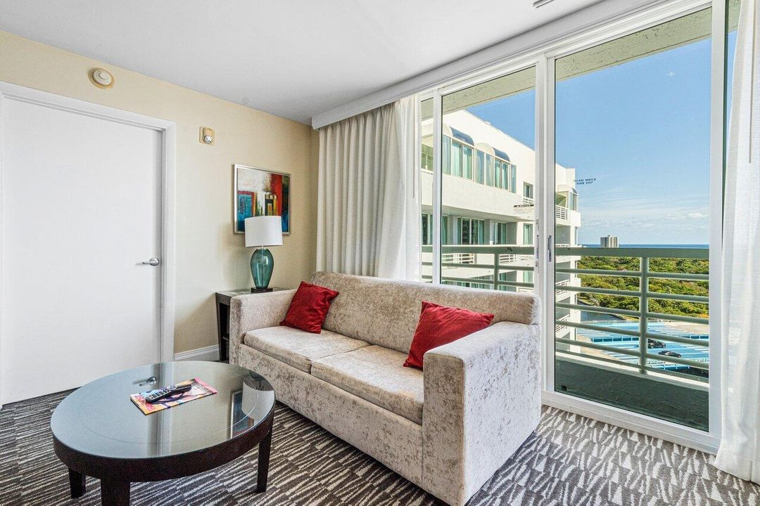 For Sale: $119,999 (1 beds, 1 baths, 470 Square Feet)