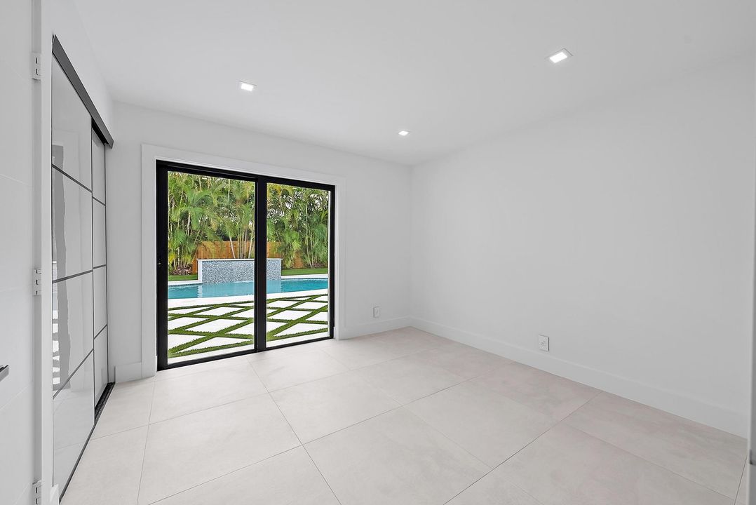 For Sale: $1,995,000 (4 beds, 4 baths, 3413 Square Feet)