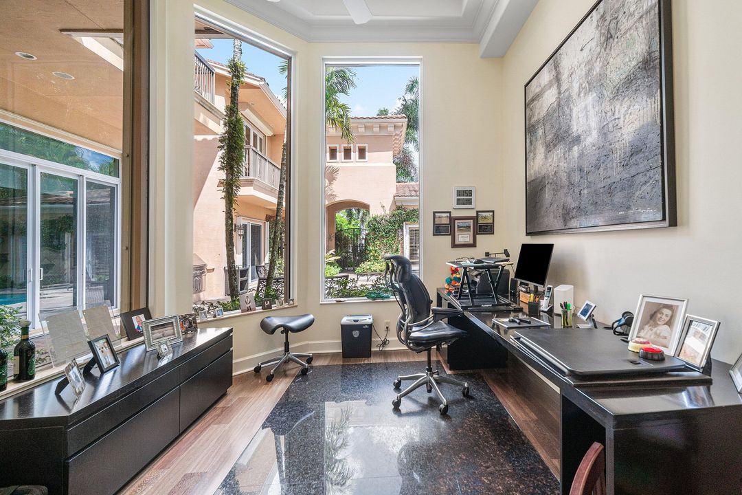 For Sale: $4,375,000 (5 beds, 5 baths, 4938 Square Feet)