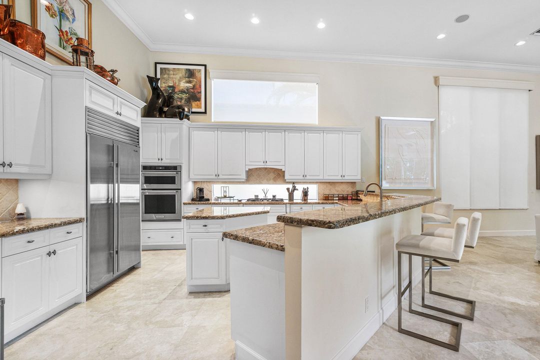 For Sale: $4,375,000 (5 beds, 5 baths, 4938 Square Feet)