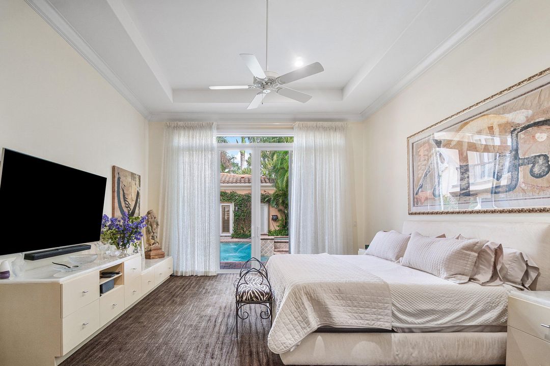 For Sale: $4,375,000 (5 beds, 5 baths, 4938 Square Feet)