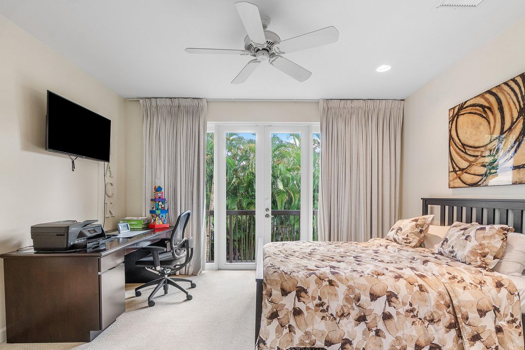 For Sale: $4,375,000 (5 beds, 5 baths, 4938 Square Feet)