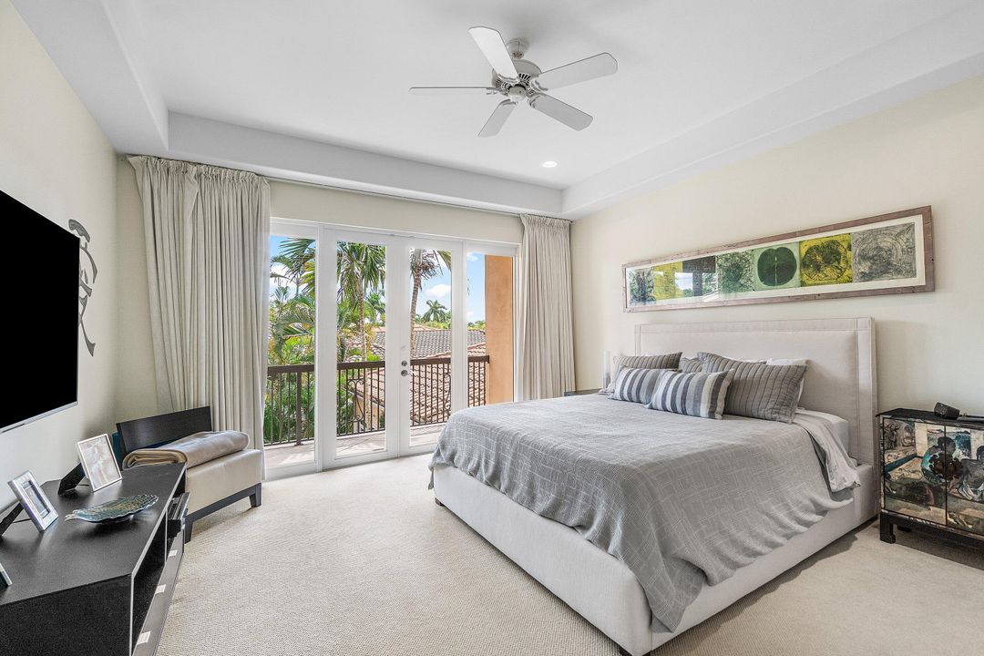 For Sale: $4,375,000 (5 beds, 5 baths, 4938 Square Feet)