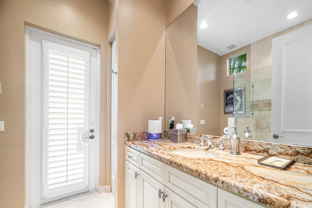 For Sale: $4,375,000 (5 beds, 5 baths, 4938 Square Feet)