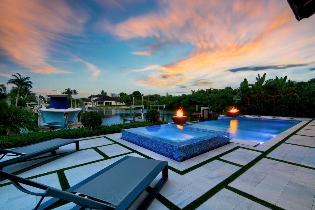 待售: $10,800,000 (6 贝兹, 7 浴室, 7100 平方英尺)