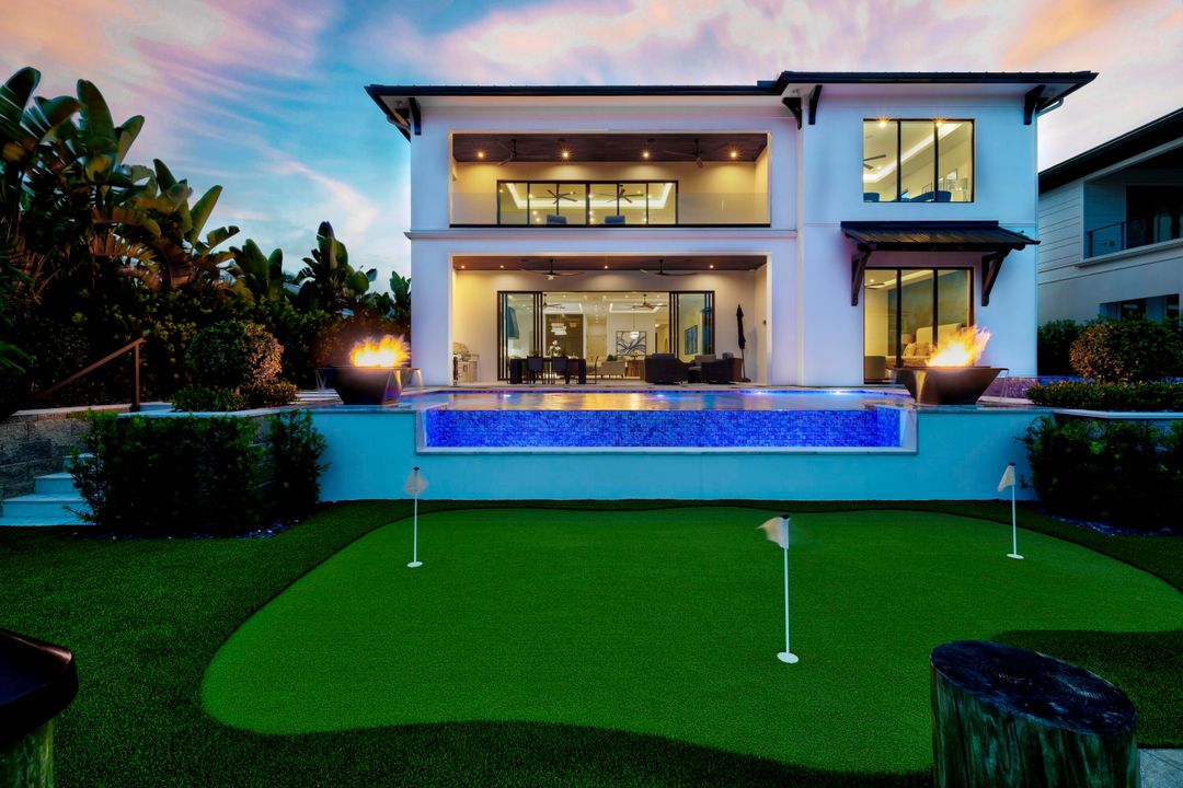 待售: $10,800,000 (6 贝兹, 7 浴室, 7100 平方英尺)