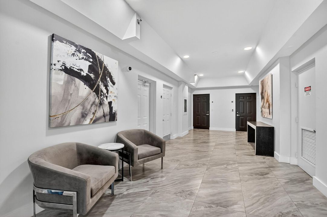 Под контрактом: $775,000 (3 спален, 2 ванн, 2530 Квадратных фут)