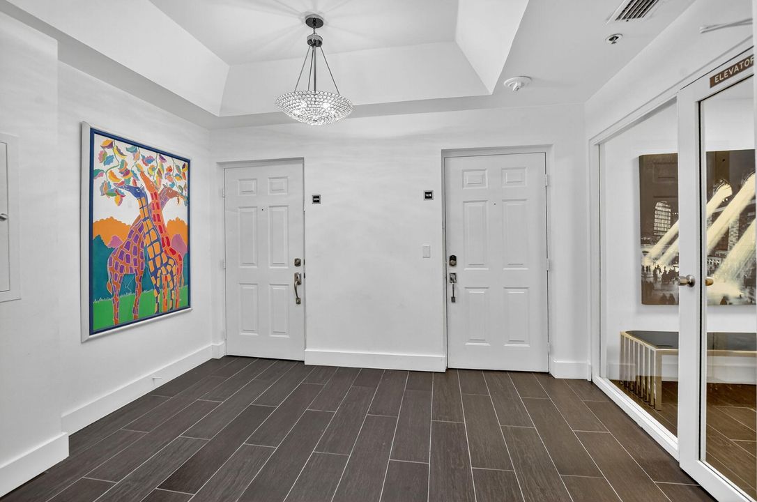 Под контрактом: $775,000 (3 спален, 2 ванн, 2530 Квадратных фут)