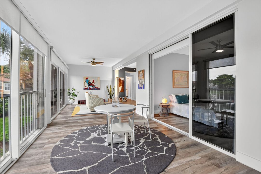 Под контрактом: $775,000 (3 спален, 2 ванн, 2530 Квадратных фут)