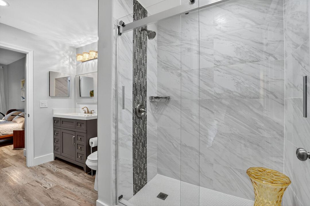 Под контрактом: $775,000 (3 спален, 2 ванн, 2530 Квадратных фут)