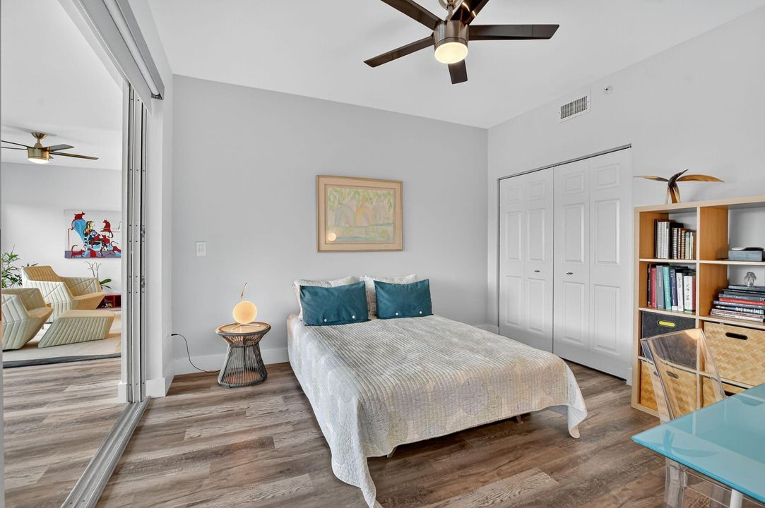 Под контрактом: $775,000 (3 спален, 2 ванн, 2530 Квадратных фут)